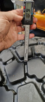 Nákladní pneumatiky MICHELIN 365/85R20 - 8