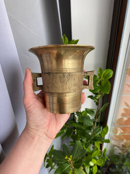 Starý mosazný hmoždíř 11 cm s tloukem - 8