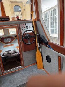 Kajutová lodˇ Viking s doklady + podvalník, vč. dokladů , - 8