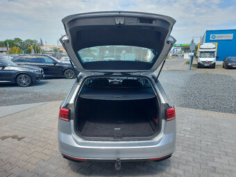 VW Passat 2,0TDI DSG/NAVI/TAŽNÉ/PARK KAMERA - 8