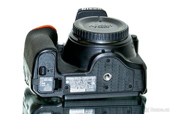 Nikon D5600 tělo TOP STAV - 8