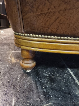 Prodám sedačku dvoused,masivní dub a kvalitní pravá kůže. - 8