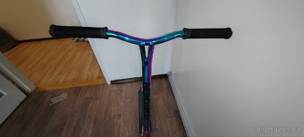 Freestyle koloběžka Raven Torden Neochrome - 8