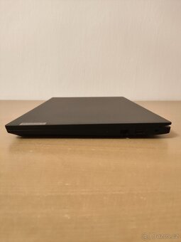 V15 G2 – R5 / 8 / 256 - 8