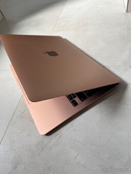 Notebook Apple MacBook Air 13" M1 256 GB - Gold CZ (MGND3CZ - 8
