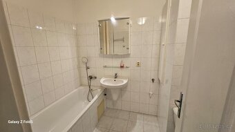 Pronájem bytu 2+1+balkón v ul Podměstí v Žatci - 8