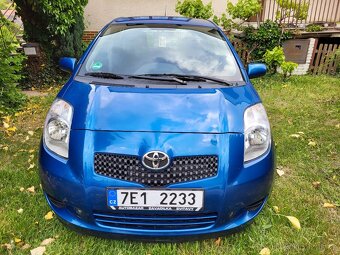 Toyota yaris 1.3 - 8