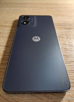 Samsung Galaxy A15 4G + Motorola Moto G04 - 8