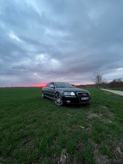 Audi A8 - 8