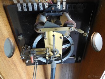 Hodiny Elektročas - 8