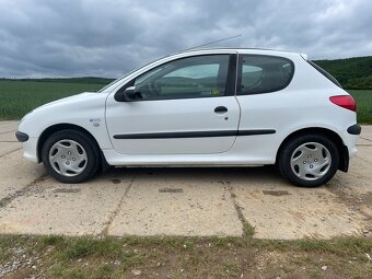 Peugeot 206 1,4i 55kW první majitel koupeno v ČR - 8