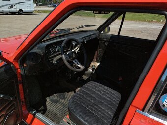 Škoda 105 GL - 8