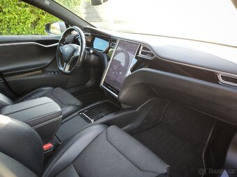 Tesla Model S 75d AWD-386kw-CCS2-Panorama-vzduch - 8