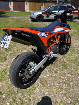 KTM 690 SMC-R 2023 A2 - 8