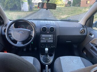Ford Fusion • 1.4 • RV 2005 - 8