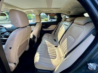 Jaguar F‑Pace 2.0D 4x4 AWD automat - 8
