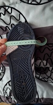 Dámská zateplená vycházková obuv Adidas 7,5 - 8