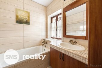 Prodej rodinného domu 4+kk po kompletní rekonstrukci - 8