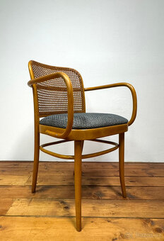 Krásná křesílka TON, J. Hoffmann, čalounění -- 2ks - 8