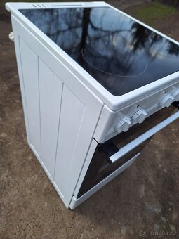 Elektrický sporák Mora na 220.v - 8