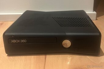 Herní volant + Xbox 360 + kinect, ovladač, hry - 8