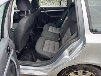 Škoda Octavia kombi 1,9 TDi 77 Kw 4x4 rok 2009 - 8