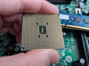 Základní PC set – deska FM1 + AMD A8 + 2 x 2GB DDR3 - 8