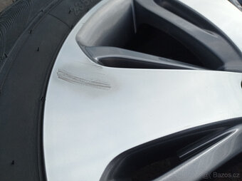5x114,3 Hyundai Santa Fe 7Jx18 ET41 č. 52910-2B485 alu disky - 8