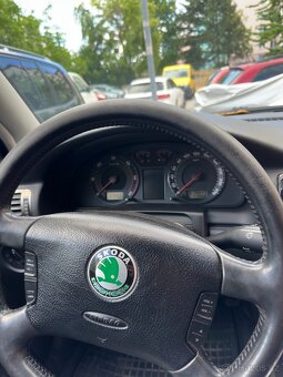 Skoda superb - 8