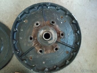 Jawa ČZ 125 175 střed kola - 8