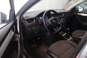 Škoda Octavia III 1.6TDI Elegance Navi Tažné - 8