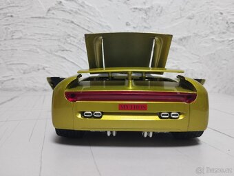 Ferrari Mythos 1/18 Guiloy - 8