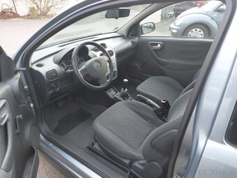 Opel Corsa 1.2i - 8