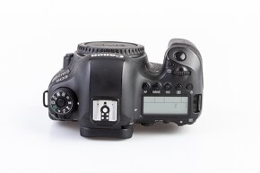 Canon EOS 6D mark II - 8