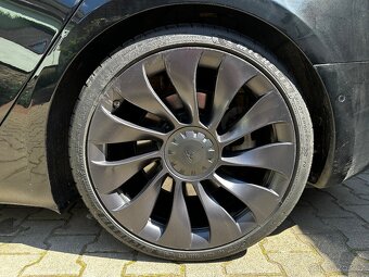 Tesla model 3 Long Range 2021 Refresh Odpocet DPH - 8