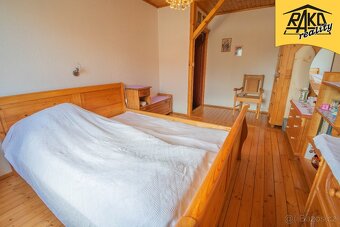 Prodej pěkného rodinného domu ve Smiřicích - 8