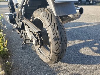Kawasaki ZR-7 (1999) - 8