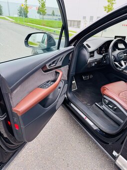 Audi SQ7, 4.0TDI V8 320kw,7 míst , tažné zařízení,první maji - 8