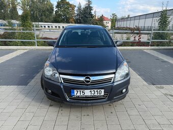 OPEL ASTRA H 1,6 16V 85kW rok 2011 - 1.majitel - 31000km - 8