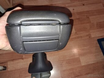 Loketka pro Mercedes W168 jako nová - 8