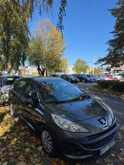 PEUGEOT 207sw 1.4i - 8