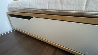 Dvoulůžková postel IKEA MANDAL 140 x 200 cm - 8