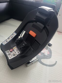 Cybex Aton 5 + isofix - 8