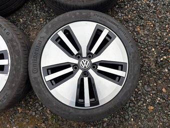 Alu orig letni sada Volkswagen 5x112 7J ET40 225/45 R17 - 8