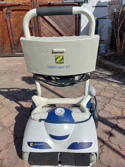 Bazénový vysavac - 8