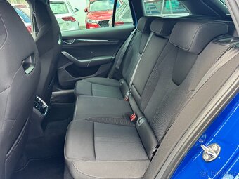 Škoda Octavia 4 iV 1.4 TSI 150kW DSG Navigace Keyless LED - 8