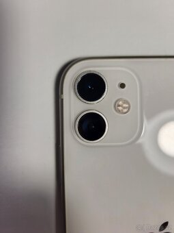Prodám iPhone 11 - 8
