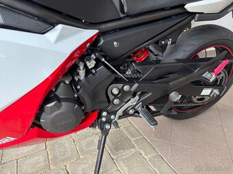 Yamaha XJ6 Diversion F - 8