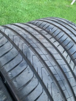 235/40r19 96w - 8