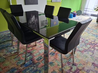 Jídelní stůl rozkládací, kov + sklo + kožené židle 8ks - 8